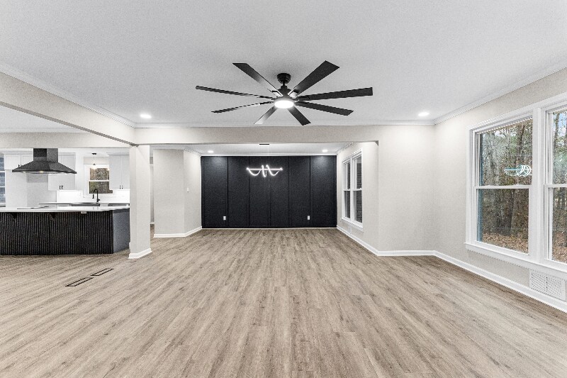 Building Photo - 4145 White Oak Dr