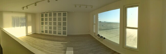 Upper Bedroom Panorama - 6949 Trolleyway