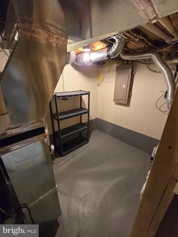 Building Photo - 13 Dublin Dr