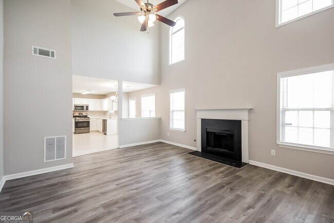 Building Photo - 2599 Field Spring Dr