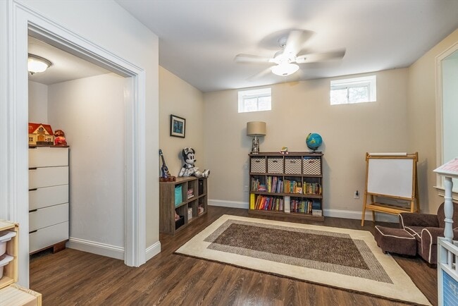 Building Photo - 9 Washington Ave