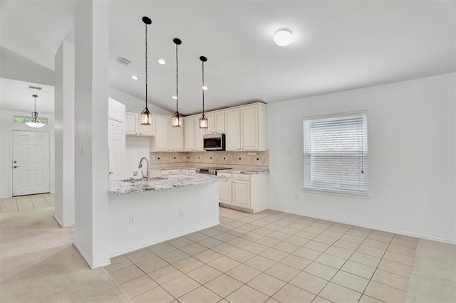 Building Photo - 1401 Cedar Springs Dr