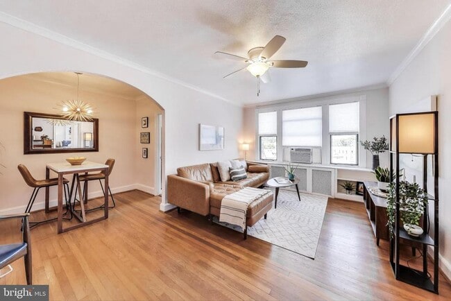 Building Photo - 1365 Kennedy St NW