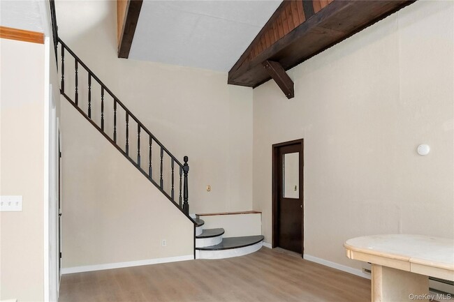 Building Photo - 378 Broadway