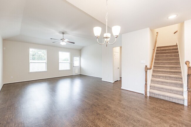 Building Photo - 18011 Alton Springs Dr