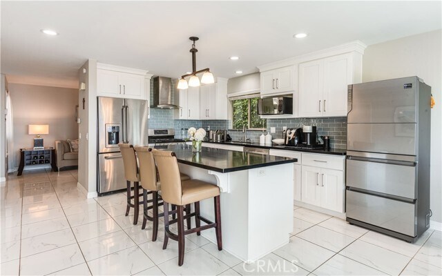 Building Photo - 3019 Carolwood Ln