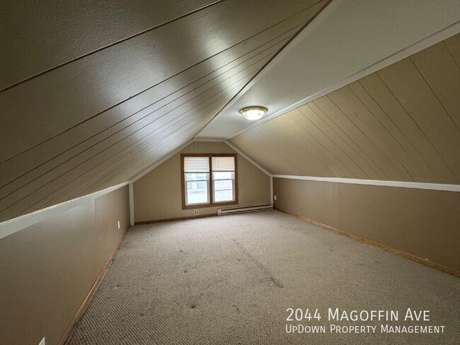 Building Photo - 2044 Magoffin Ave