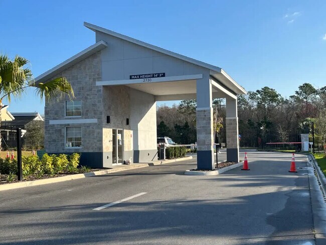 Building Photo - 2641 Scrapbook St