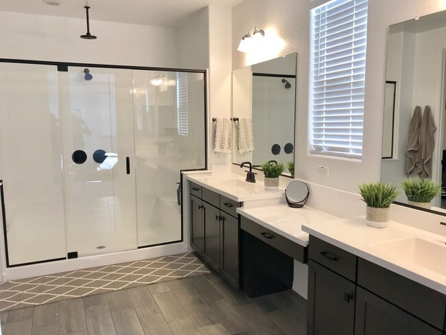 Building Photo - 18852 W Marshall Ave