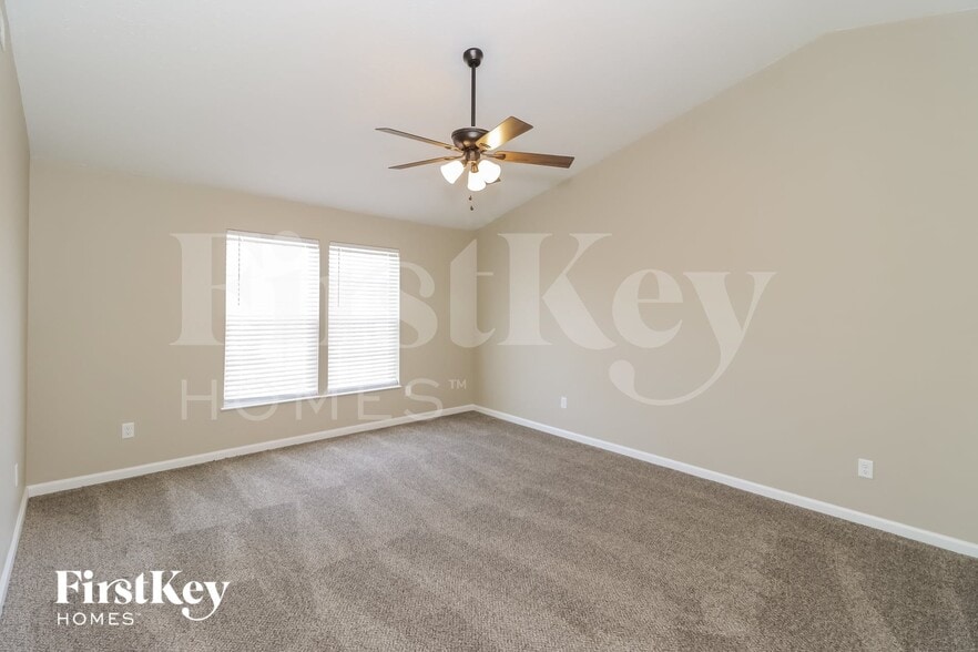 Building Photo - 5575 Appaloosa Cir