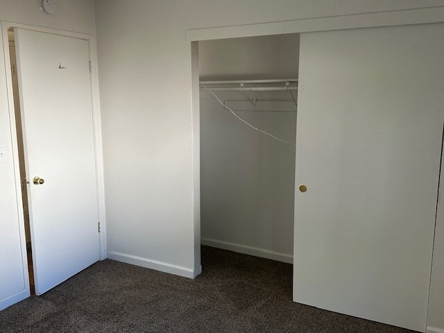 Building Photo - 304 N Riverside Dr