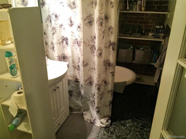 Building Photo - 123 S Pennsylvania St