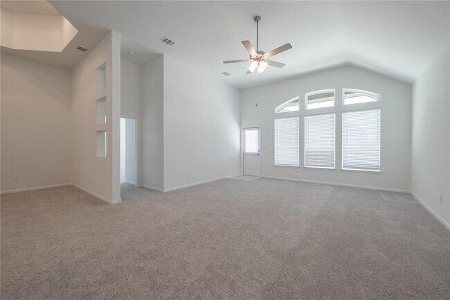 Building Photo - 313 Sonbria Pass