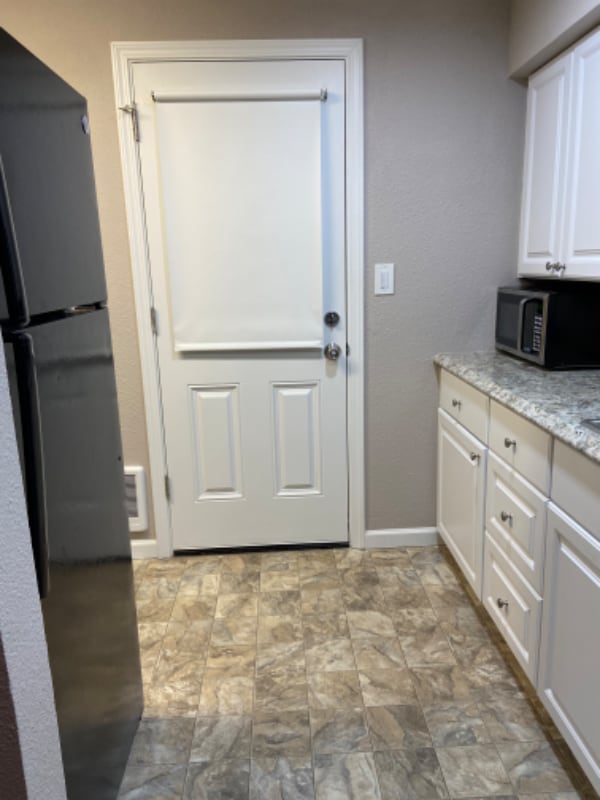 Building Photo - 1021 S Meyers St