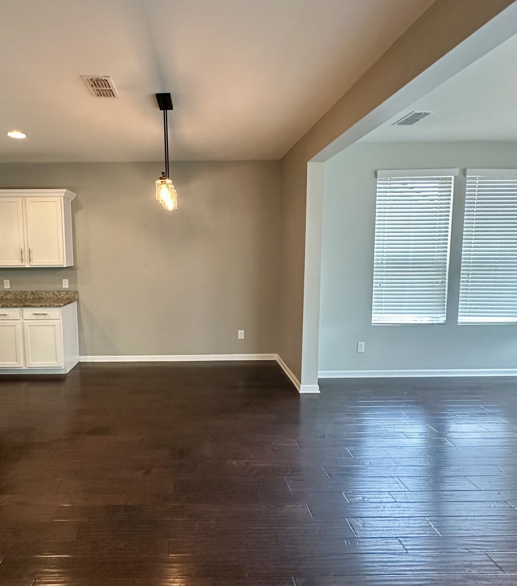 Building Photo - 4714 Venito St