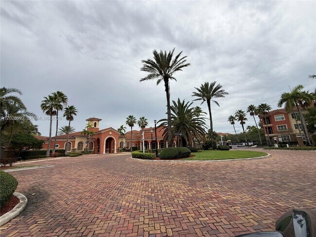 Building Photo - 4704 SW 160th Ave