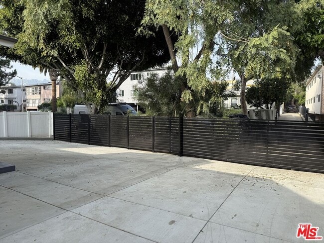 Building Photo - 7512 Norton Ave