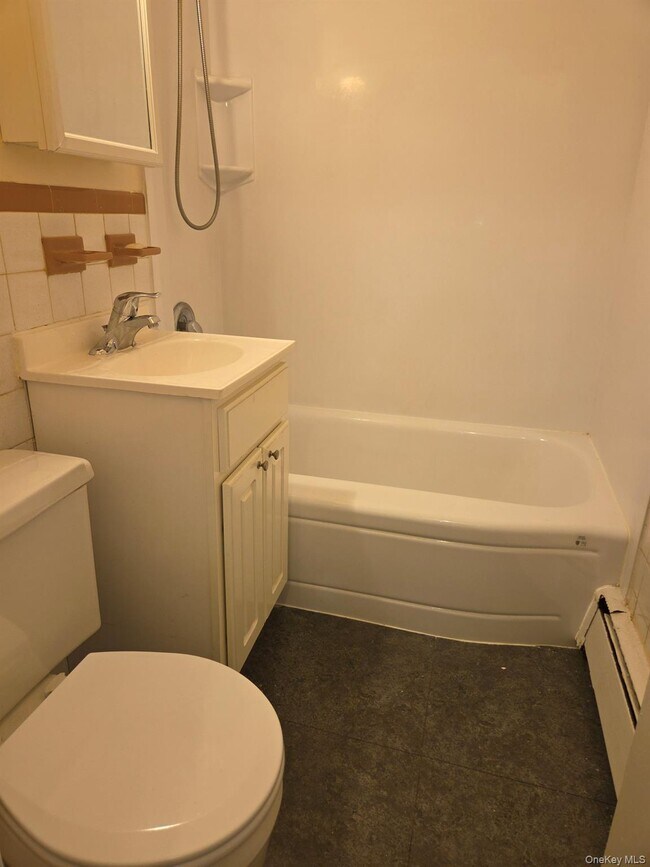 Building Photo - 259 N Newbridge Rd