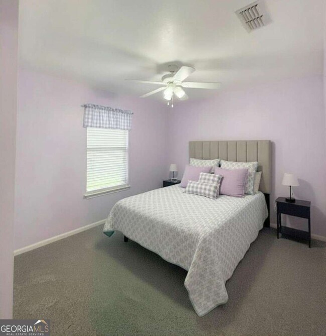 Building Photo - 105 Juliana Pl