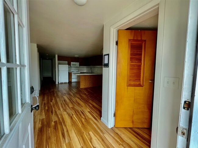 Building Photo - 507 Hill Ave