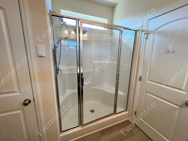 Building Photo - 136 Fernhill Dr NW