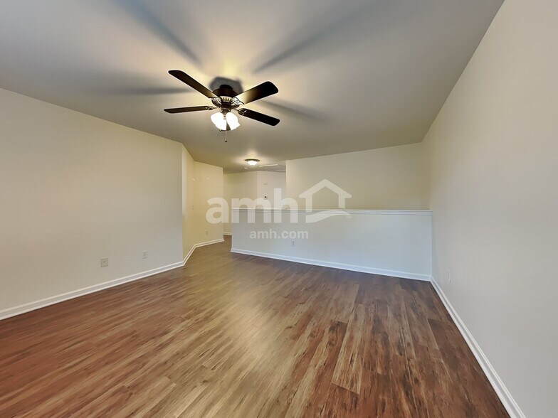 Building Photo - 3904 Edgewood Terrace Rd