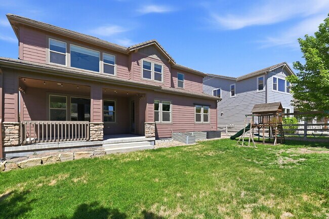 Building Photo - $4,340.95, 5 Beds - 3.5 Bath, Single Family Home in Broomfield with Pool Access!