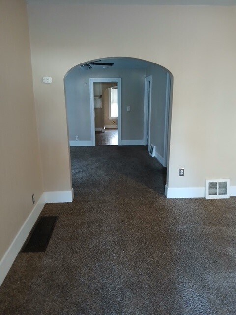 Building Photo - 641 Western Ave