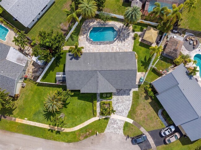 Building Photo - 8695 SW 51st Pl