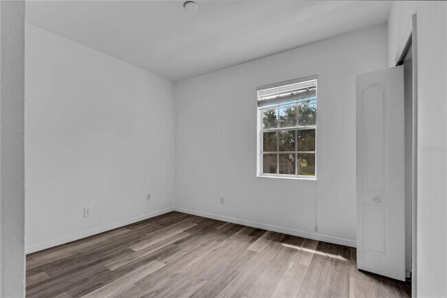 Building Photo - 10825 Savannah Wood Ct