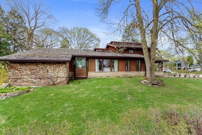 Building Photo - 222 Ridge Rd