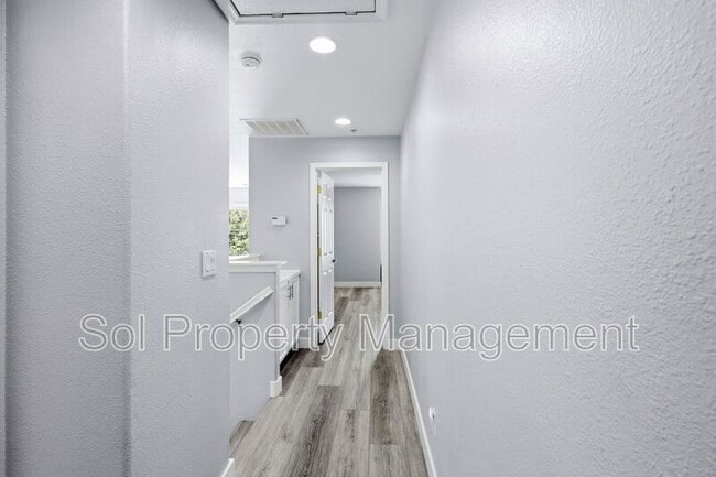 Building Photo - 58 Del Rio Ct