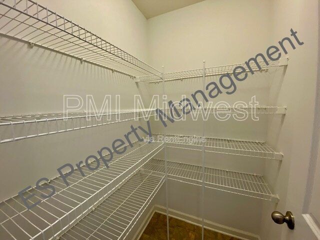 Building Photo - 10918 Spirit Dr