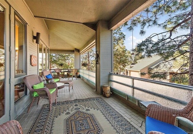Building Photo - Executive 2BR/3BA Condo with Mountain View...