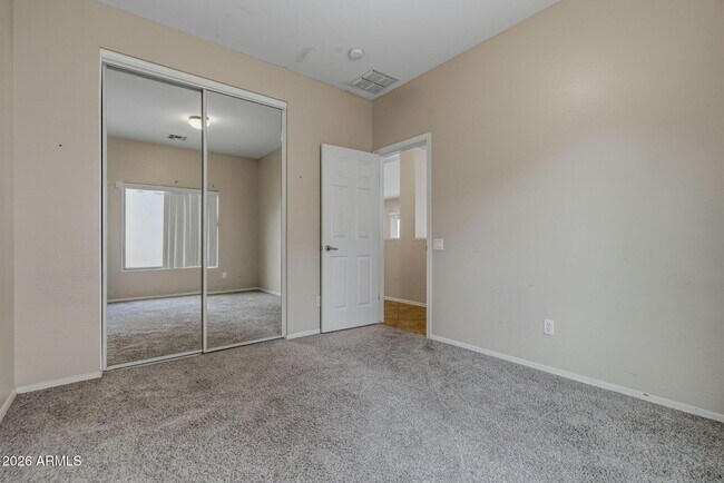 Building Photo - 9444 W Hubbell St