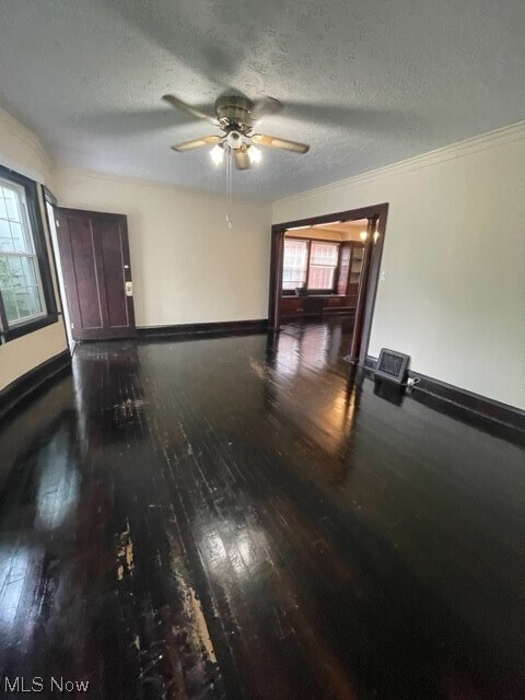 Building Photo - 18515 Chagrin Blvd