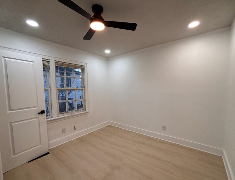 Building Photo - 1336 Sharon St NW