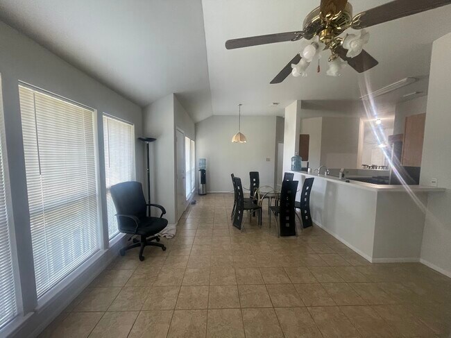 Building Photo - 7814 Log Hollow Dr