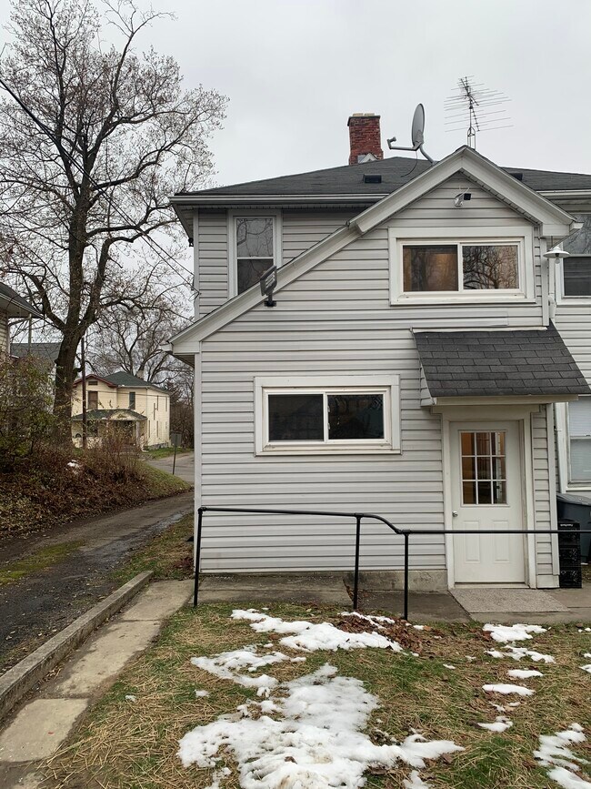 back of back of home with security light - 370 S State St