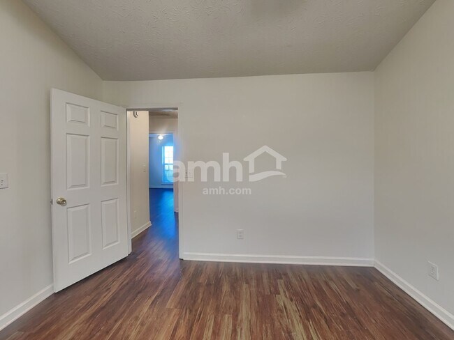 Building Photo - 951 Garden Oak Ct