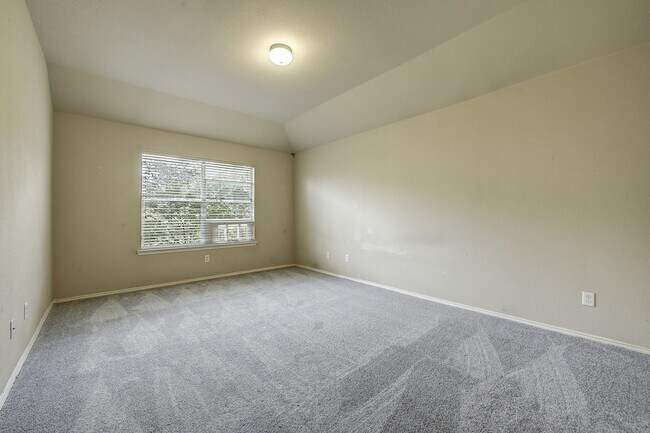 Building Photo - 2041 Meadow View Dr