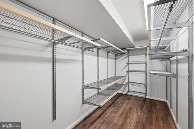 Building Photo - 1193 N Van Dorn St