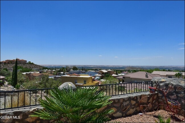 Building Photo - 6732 Pearl Ridge Dr