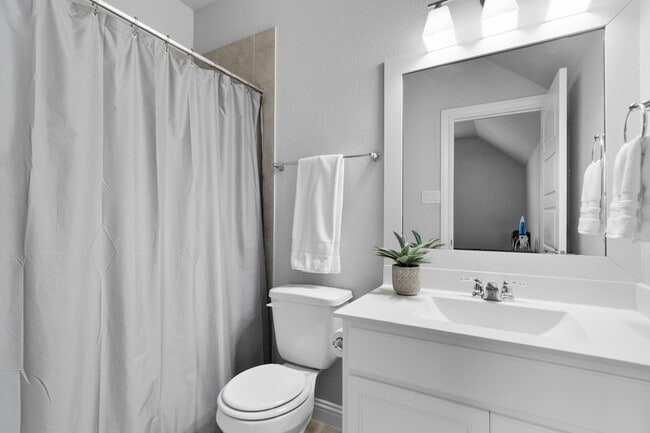 Building Photo - 2106 Ironwood Pass Dr