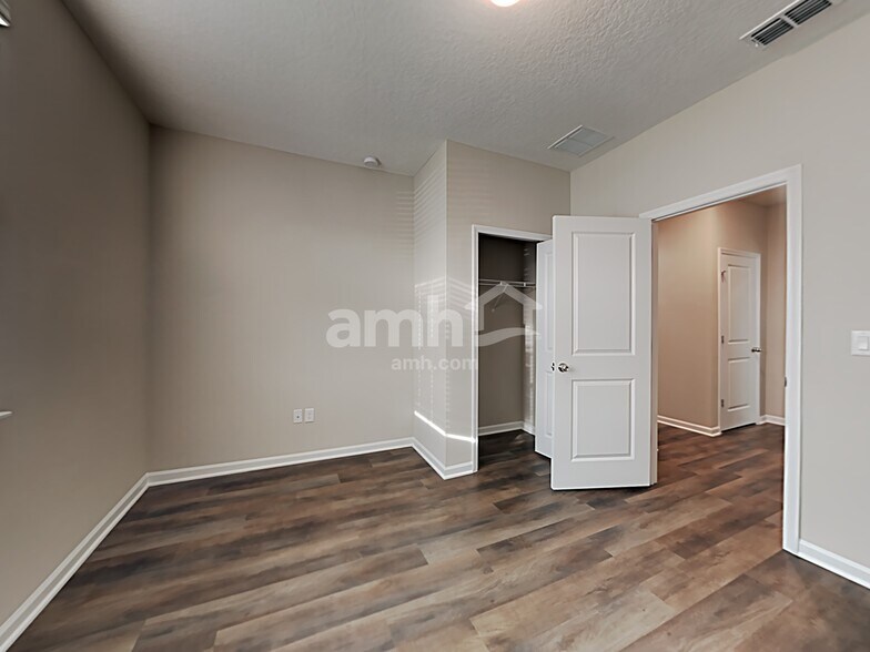 Building Photo - 101 Hemlock Pt
