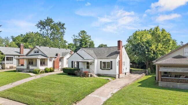 Building Photo - 2602 Elmo Pl