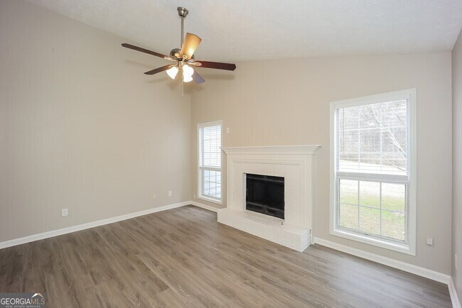 Building Photo - 576 Flint Ridge Ct