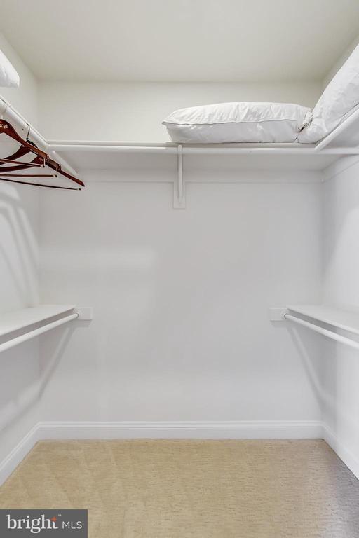 Building Photo - 10821 Symphony Park Dr