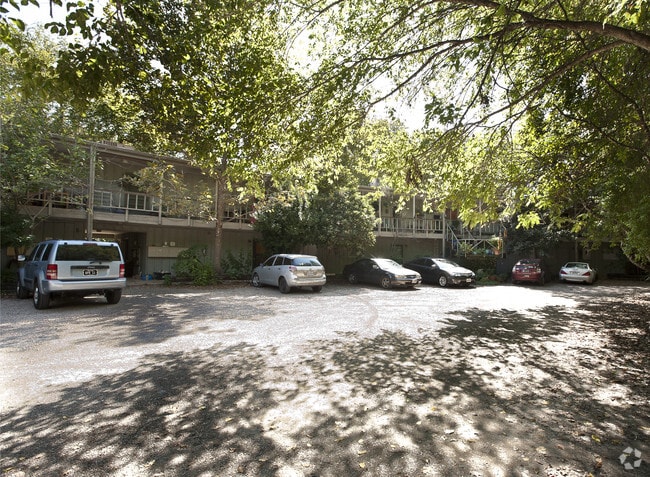 Building Photo - 1801 Westlake Dr