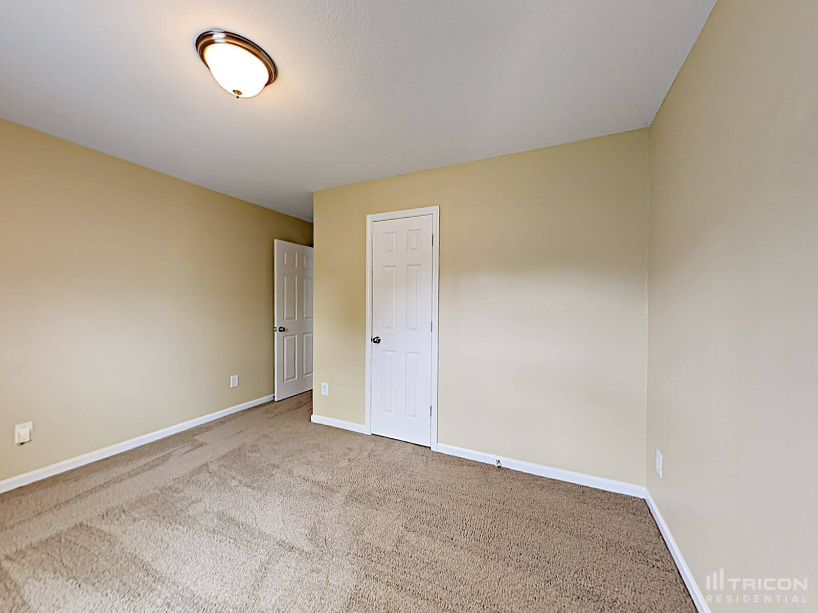 Building Photo - 6211 Whispering Brook Ct